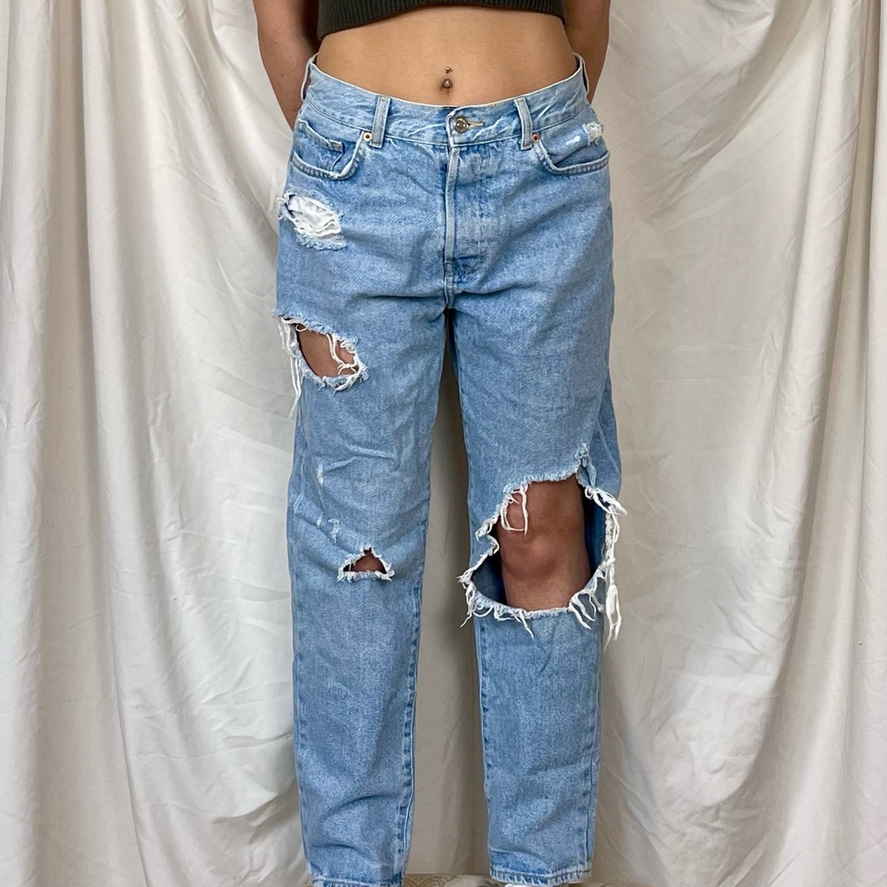 Wide-Leg Distressed Jeans